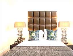 Black Ivy Hotel