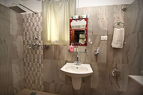 Hotel Osho Home