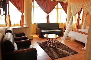 Pearl Palace Hotel