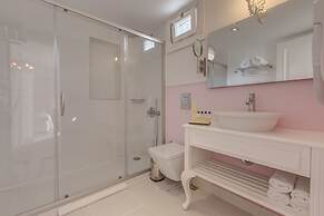 Erendira Hotel - Special Class