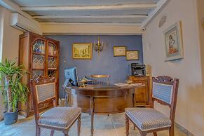 Erendira Hotel - Special Class