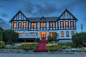 The Old Courthouse Inn