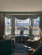 Harborview Inn