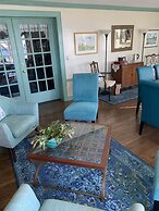 Harborview Inn