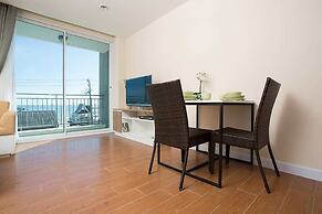 BBG Seaside Luxurious Service Apartment