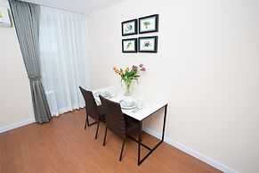 BBG Seaside Luxurious Service Apartment
