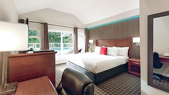 Gibsons Garden Hotel