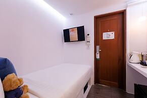 S Box Sukhumvit Hotel