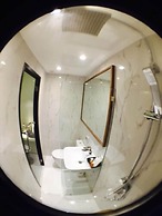 S Box Sukhumvit Hotel