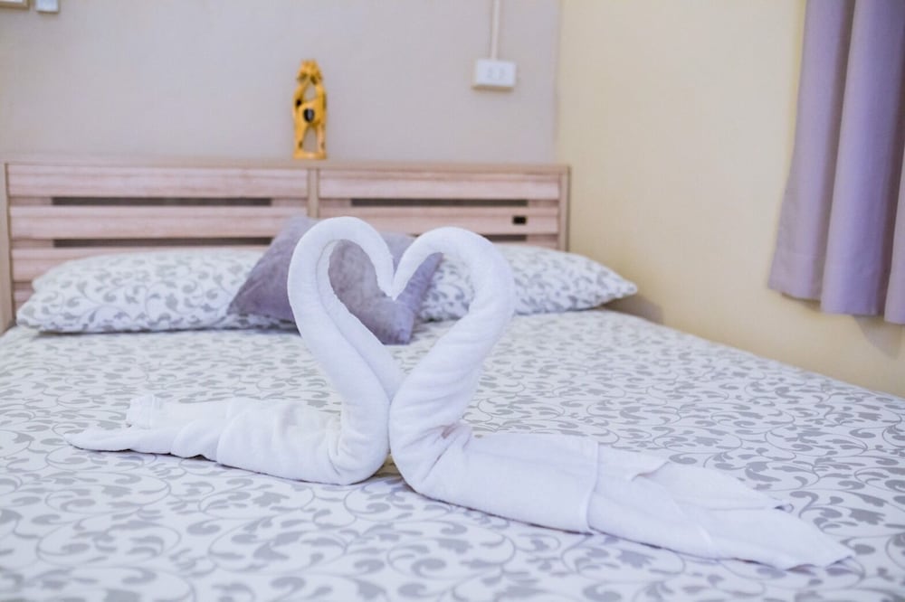 The Beach Cha Am Guest House
