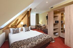 Port Inn Hotel Eichwalde