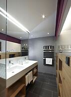 Anthony's Life & Style Hotel