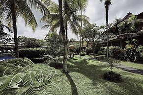 Outpost Ubud Nyuh Kuning Live
