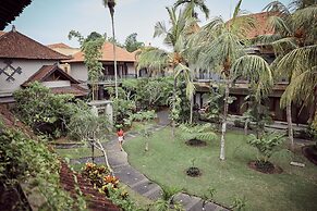 Outpost Ubud Nyuh Kuning Live