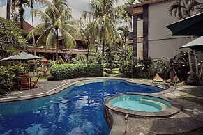 Outpost Ubud Nyuh Kuning Live