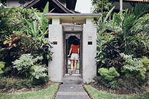 Outpost Ubud Nyuh Kuning Live