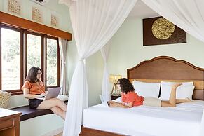 Outpost Ubud Nyuh Kuning Live