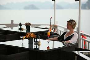 Halong Phoenix Cruiser
