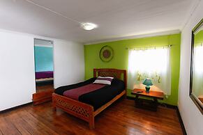 Casa Violeta Limon