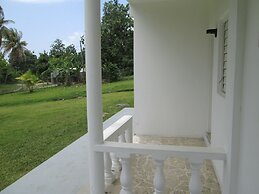 Paradise Inn