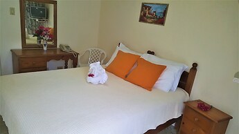 Paradise Inn