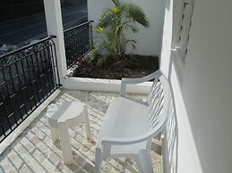 Paradise Inn