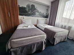 Terminal Hotel