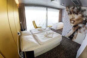 Sono Hotel