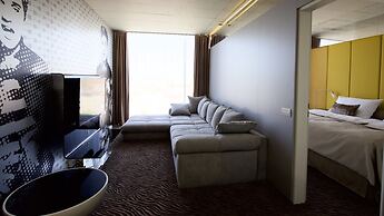 Sono Hotel