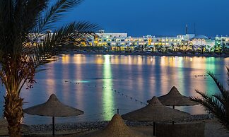 Coral Sun Beach