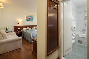 Hotel Bacchus