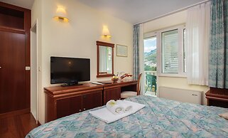 Hotel Bacchus