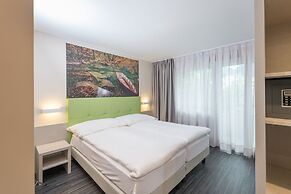 Adhhoc Hotel