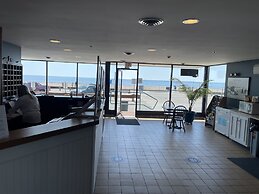 Hampton House Hotel