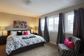 Boardwalk Homes - Executive Townhomes