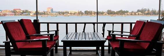 The River Lodge