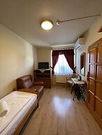 Karin Hotel