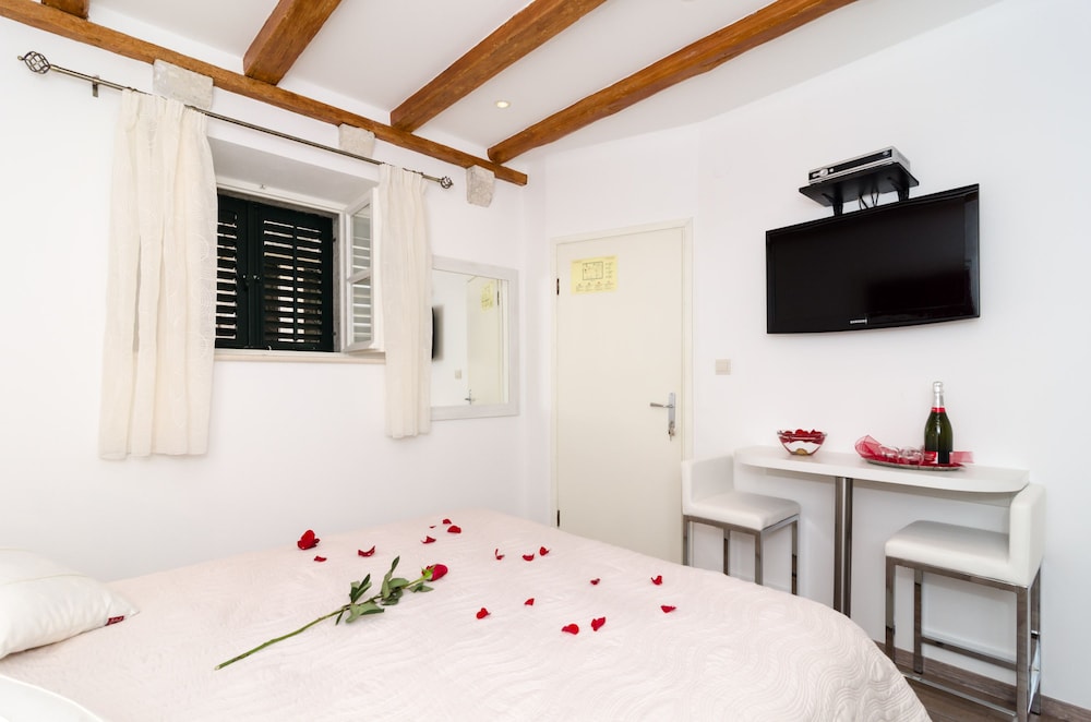 Apartments Raic