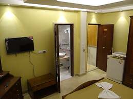 Dreamers Hotel