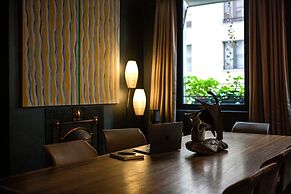 The One Alma Paris