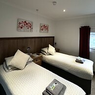 Riverside Hotel Bed and Breakfast