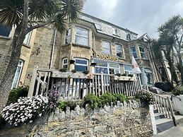 Breakers Guest House