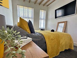 Breakers Guest House