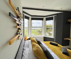 Breakers Guest House