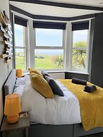 Breakers Guest House