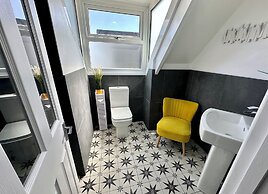 Breakers Guest House
