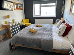 Breakers Guest House