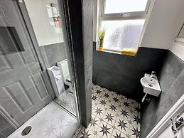Breakers Guest House