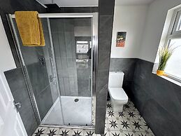 Breakers Guest House
