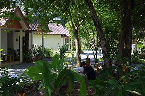 Thai House Beach Resort